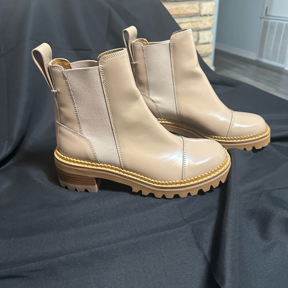 See By Chloe Mallory Beige Chelsea Boots Size 5.5